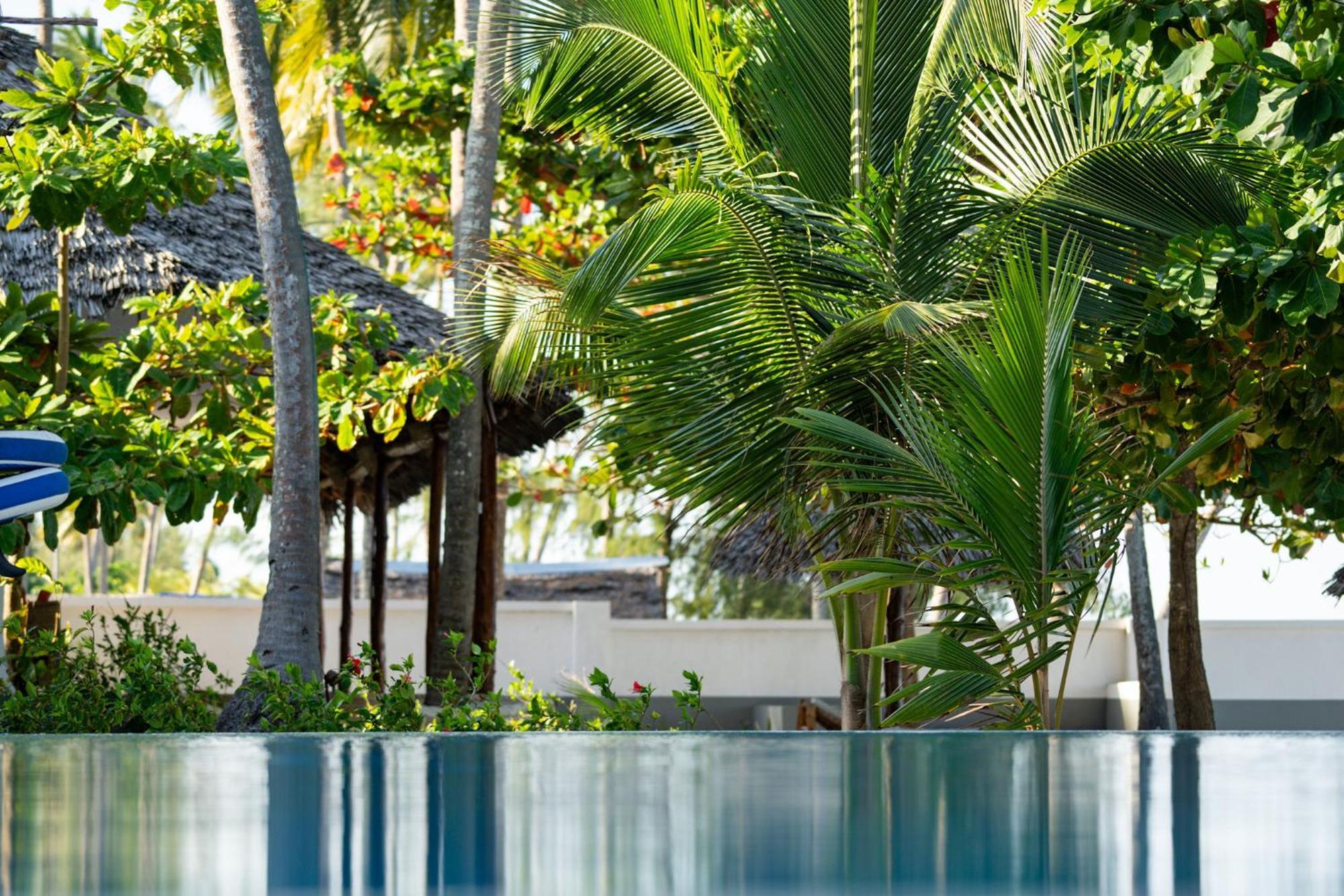 Manolo Beach Resort Uroa Bagian luar foto