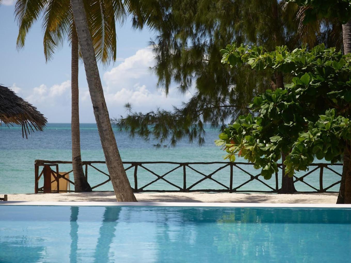 Manolo Beach Resort Uroa Bagian luar foto