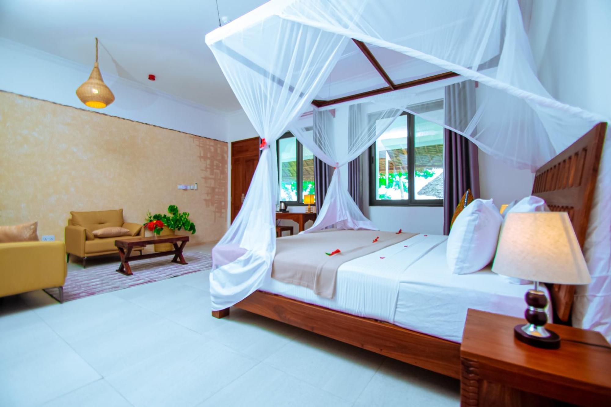 Manolo Beach Resort Uroa Bagian luar foto
